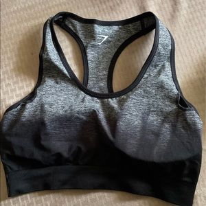 Black and grey ombré gymshark sports bra